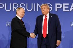 Tổng thống Mỹ đề nghị giúp Nga đàm phán với Ukraine