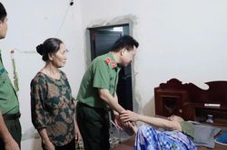 Cục Tổ chức cán bộ tổ chức nhiều hoạt động đền ơn đáp nghĩa