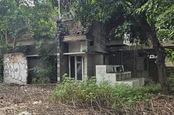 Đảo qua những khu cỏ úa rêu phong nơi 'đất vàng' TP Hồ Chí Minh