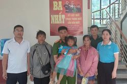 S&aacute;u giờ giải cứu th&agrave;nh c&ocirc;ng ch&aacute;u b&eacute; bị bắt c&oacute;c