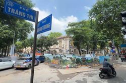 H&agrave; Nội c&ograve;n 42 vị tr&iacute; r&agrave;o chắn thi c&ocirc;ng c&ocirc;ng tr&igrave;nh