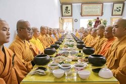 Ý nghĩa Quá đường (過堂): Từ bữa cơm thiền môn đến con đường giải thoát