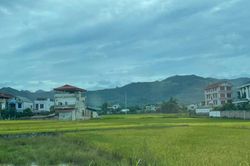 Thời tiết c&aacute;c khu vực trong tỉnh ng&agrave;y 6/7, đ&ecirc;m v&agrave; s&aacute;ng c&oacute; mưa r&agrave;o, c&oacute; nơi mưa vừa, mưa to v&agrave; d&ocirc;ng