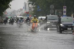 Dự báo thời tiết miền Nam hôm nay 5/7: Ngày oi nóng, chiều tối rải rác có mưa