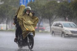 Dự báo thời tiết miền Trung hôm nay 5/7: Nhiều nơi có mưa dông, gió giật mạnh