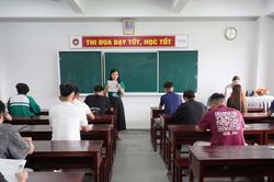 Ph&ograve;ng thi c&oacute; 16/22 th&iacute; sinh đạt điểm 10 m&ocirc;n To&aacute;n, Sở GD-ĐT H&agrave; Tĩnh l&ecirc;n tiếng