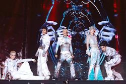 Dàn Anh tài mùa 1 dẫn đầu điểm số, khán giả tranh cãi dữ dội