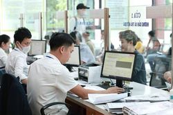 Nắm quy định này, viên chức biết rõ những hình thức kỷ luật được áp dụng khi vi phạm