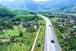 Tạm dừng khai th&aacute;c to&agrave;n tuyến cao tốc Cam Lộ - La Sơn v&agrave;o ban đ&ecirc;m từ ng&agrave;y 10/7