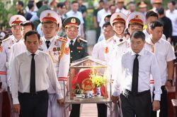 Thủ tướng Lê Minh Hưng: Bằng mọi giá đưa các Anh hùng liệt sĩ trở về
