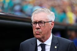 Brazil không sa thải HLV Ancelotti