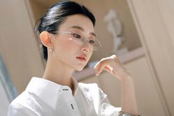Mua nhẫn cưới thiết kế riêng, đừng chỉ nhìn viên kim cương