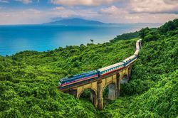 Tạp chí Mỹ: Đừng đi tàu Thống Nhất thẳng từ Hà Nội đến TP.HCM