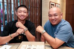 Quang Dương mua đồng hồ Rolex ở TP.HCM tặng cha