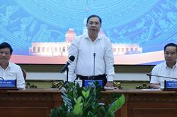 Phó Thủ tướng Thường trực Phạm Gia Túc làm việc với TPHCM về thúc đẩy tăng trưởng và giải ngân đầu tư công