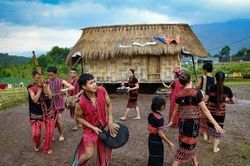 Trách nhiệm khi khai thác văn hóa truyền thống