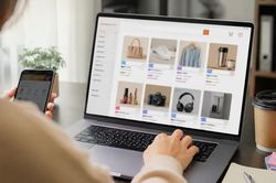 Ủy ban Cạnh tranh quốc gia tăng gi&aacute;m s&aacute;t c&aacute;c nền tảng số lớn
