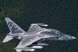 Tiêm tích Yak-130M cất cánh - khi người thầy trở thành chiến binh