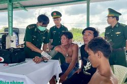 Va chạm với tàu hàng, tàu cá của ngư dân Lâm Đồng bị chìm trên biển