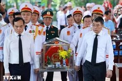 Thủ tướng: 'Bằng mọi giá phải đưa các anh hùng liệt sĩ về với gia đình, quê hương...'
