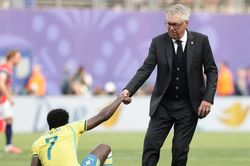 HLV Ancelotti: 'Brazil không thể sống mãi bằng hào quang cũ'