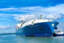 PV GAS ký hợp đồng mua LNG định hạn đầu tiên của Việt Nam, giai đoạn 2027 - 2031