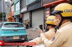 Khi camera nghiệp vụ trở th&agrave;nh 'c&aacute;nh tay nối d&agrave;i' của lực lượng CSGT