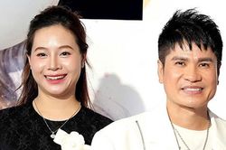 Ca sĩ Lương Gia Huy U50 viên mãn hôn nhân, yêu chiều vợ trẻ kém 18 tuổi