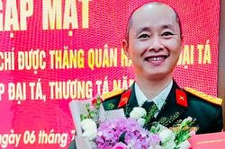 Nhạc sĩ An Hiếu được thăng quân hàm Đại tá