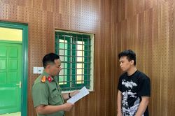 Đề nghị truy tố đối tượng 'mua bán trái phép thông tin về tài khoản ngân hàng'
