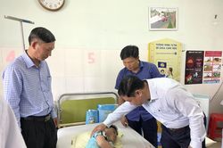 Bộ Y tế vào cuộc điều tra vụ ngộ độc hàng loạt tại Khánh Hòa