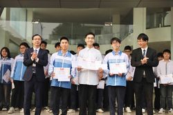 Phạm Ho&agrave;ng Minh - Thủ khoa trường nghề vượt l&ecirc;n ch&iacute;nh m&igrave;nh