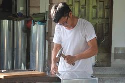 Về Xuân Am, nghe chuyện nghề 'gõ búa ra tiền' của người dân xứ Nghệ