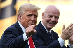 Cú điện thoại từ ông Trump và chiến dịch hậu trường khiến FIFA hủy thẻ đỏ ở World Cup