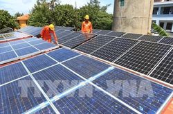Khuyến khích doanh nghiệp đầu tư gần 300 MW điện mặt trời mái nhà