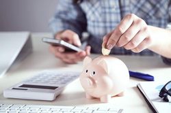 Mẹ hai con từng trầm cảm vì khủng hoảng tài chính lộ bí kíp xây dựng quỹ dự phòng khi đang ôm nợ