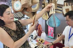 RISEP mở lối cho sản phẩm l&agrave;ng nghề vươn ra to&agrave;n cầu
