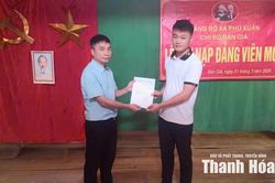 Dịch chuyển lao động trẻ - rào cản phát triển đảng viên ở miền núi