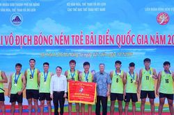 Đội Thành phố Hồ Chí Minh 1 vô địch U18 nam giải bóng ném trẻ bãi biển quốc gia tại Đà Nẵng