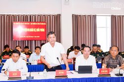 Qu&acirc;n khu 5 l&agrave;m việc với Ban Thường vụ Tỉnh ủy Kh&aacute;nh H&ograve;a về nhiệm vụ qu&acirc;n sự, quốc ph&ograve;ng