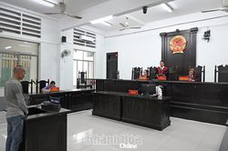 Lãnh án vì bênh bạn đánh người