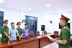 Tạm giữ khẩn cấp một gi&aacute;o vi&ecirc;n Trường THPT Chuy&ecirc;n Tuy&ecirc;n Quang