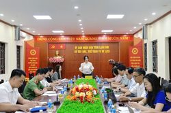Họp thống nhất tổ chức các hoạt động thử nghiệm tại không gian văn hóa đường Hùng Vương