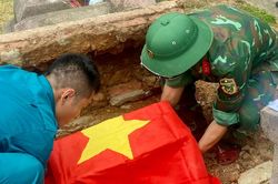 Mẫu ADN &ndash; Trả lại danh t&iacute;nh cho những liệt sĩ 'chưa biết t&ecirc;n'