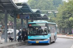 H&agrave; Nội: Hơn 130.000 lượt đi miễn ph&iacute; v&eacute; điện tử li&ecirc;n th&ocirc;ng