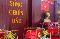 Tiếp cận người th&acirc;n Liệt sĩ Huỳnh Văn Qu&ecirc;n để đối chiếu th&ocirc;ng tin