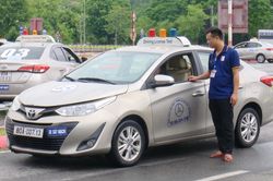 Bằng l&aacute;i xe hết hạn dưới 30 ng&agrave;y kh&ocirc;ng phải thi lại l&yacute; thuyết