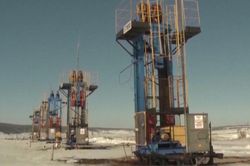 OPEC+ tăng hạn ngạch sản lượng dầu