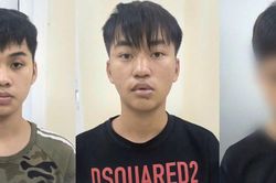 H&agrave; Nội: Tạm giữ h&igrave;nh sự 3 đối tượng x&aacute;ch kiếm, chạy xe m&aacute;y lạng l&aacute;ch g&acirc;y rối trật tự trong đ&ecirc;m