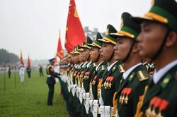 Bổ sung một số dự án Luật về quân sự, quốc phòng, an ninh dữ liệu vào chương trình lập pháp